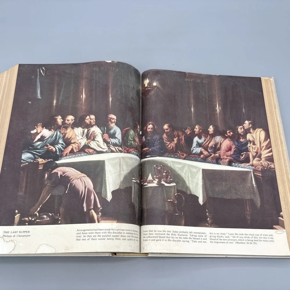1963 The‎ Holy Bible With The Confraternity Text Catholic Version White
